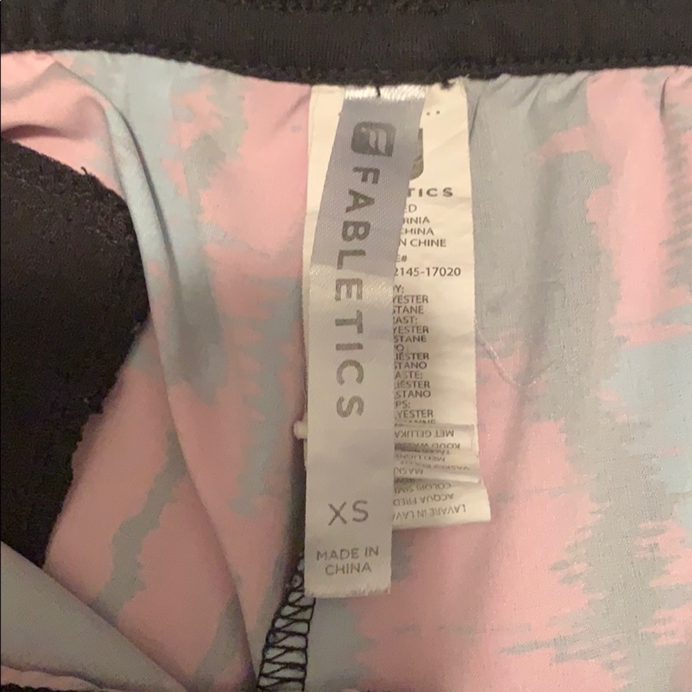 Fabletics Shorts - Picture 2 of 3